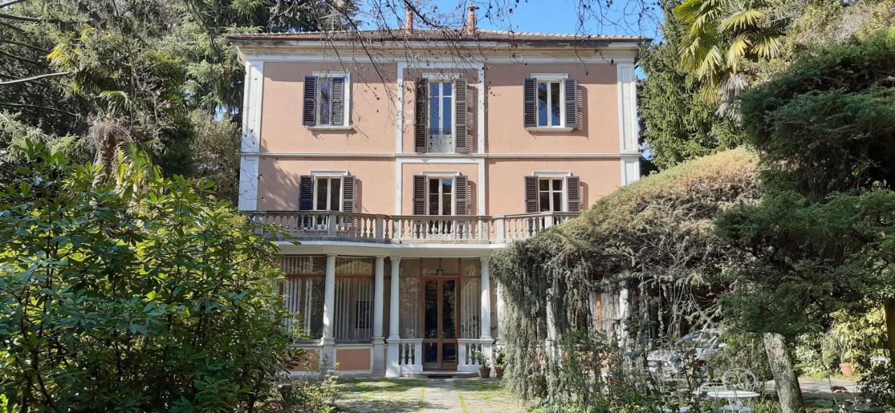 B&B Villa Margherita Lesa Buitenkant foto