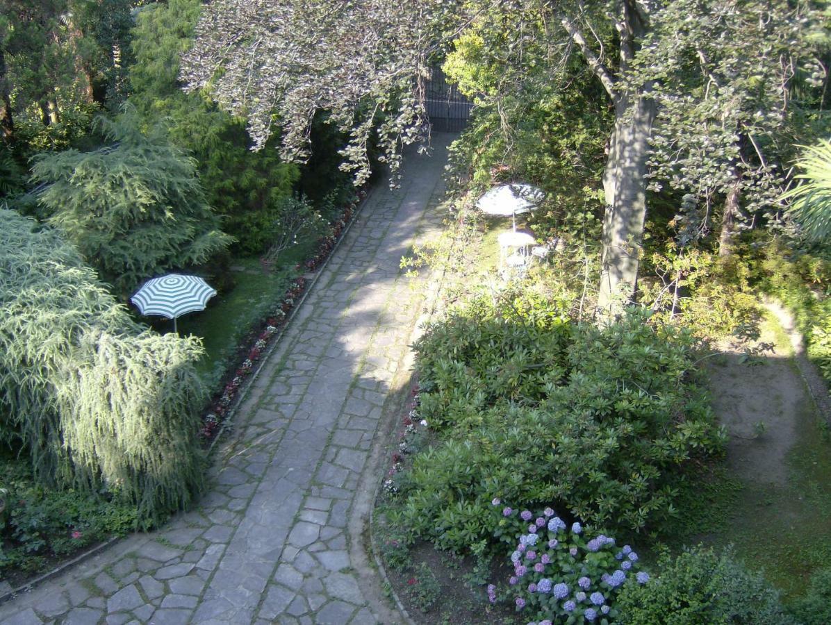 B&B Villa Margherita Lesa Buitenkant foto