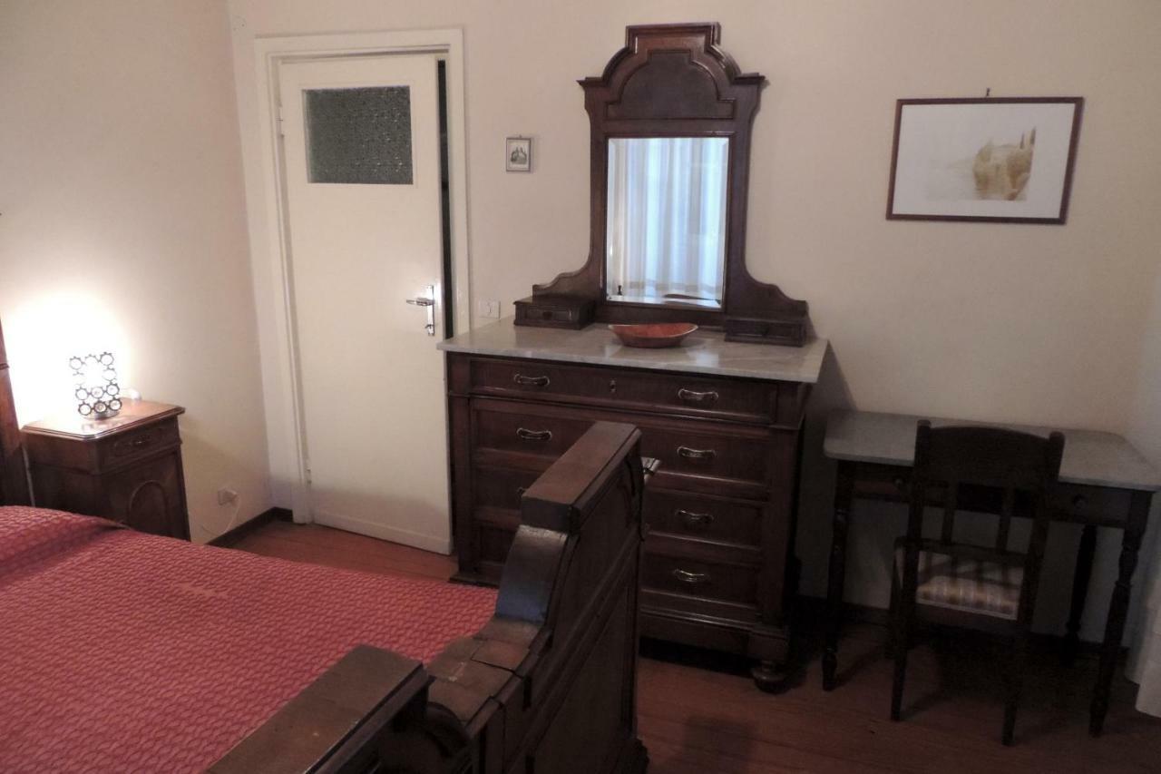 B&B Villa Margherita Lesa Buitenkant foto